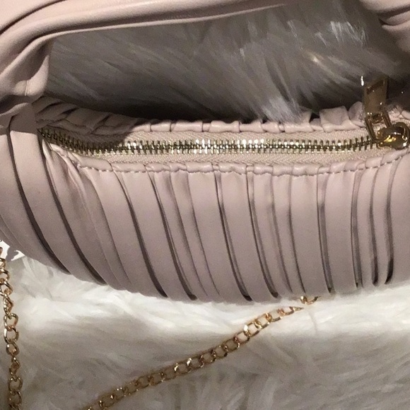 URBAN EXPRESSIONS  Fawna - Pleated Crossbody IN Oatmeal NWT - Picture 6 of 10